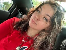 My name is Megan Mora and this is my Thrive Experience. My journey started  3 1/2 years ago... I was in my 30's, three kids and getting ready to head 