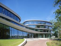 La primera oficina de triodos bank llegó a la ciudad condal hace 15 años. Triodos Bank Guardian Inspiration