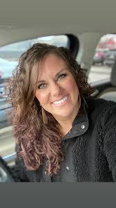 Shannon Gleason's Instagram, Twitter & Facebook