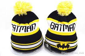 Medicom toy andy warhol abc banana cushion medium. Grosshandel Dc Comics Batman Beanies Hut Gestrickte Manner Frauen Batman Pom Pom Beanie Hute Winter Wolle Caps Schadel Cap Von Hat Trick 5 19 Auf De Dhgate Com Dhgate