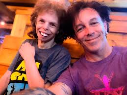 GOOD MOOOORNING!!! EVERYONE LETS WISH OUR NATL SAA Candice Tucker AKA MZ.  SWEET Candy A VERY HAPPY BIRTHDAY!!!