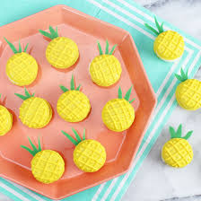 How To Make Pineapple Macarons Pineapple Macarons Cute Baking Macarons