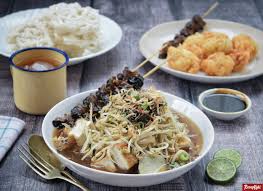 Jun 30, 2021 · setelah puas menikmati sate padang, jason beralih menikmati seporsi lontong sayur. Resepkoki Id Wp Content Uploads 2018 01 Resep L