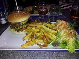 Retrouvez tout l'équipement auto et les services d'entretien de votre véhicule dans les garages salon de provence norauto le plus proche de chez vous. Garage Cafe From Salon De Provence Menu