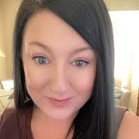 Mindy Hess's Instagram, Twitter & Facebook