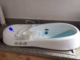 When the number display is incomplete or dark screen, please replace the battery. 4moms Infant Tub Baby Tub Bath White Thermometer Safe Clean Water 0 600x450 4moms Infant Bath Tub It Includes A Built In Dig Baby Tub Baby Bath Tub Baby Bath