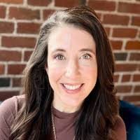 Melissa Warnock's Instagram, Twitter & Facebook