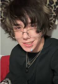 Eboy Hair 360 Middle Part