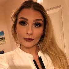 Leanna Lambeth's Instagram, Twitter & Facebook