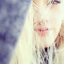 Anna Scholz (@Annaliicious)