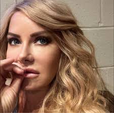 Does anyone know if the shores of Panama is pet friendly ? Can I bring my  lil dog