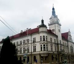 Update 10:00 acoperișul sediul prefecturii suceava a fost curprins de flăcări, iar pompierii intervin cu 18 mașini de stingere (13 din cadrul isu și alte 5 de la serviciul voluntar pentru situații de urgență) și 5. Prefectura Suceava AnunÈ›Äƒ CÄƒ I A Eliberat Din FuncÈ›ie Pe Primarii È™i Consilierii Migratori Politici Smartpress Suceava