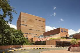 Santa Fe De Bogotá Foundation El Equipo De Mazzanti Santa Fe De Bogota Foundation Healthcare Architecture Architecture Brick