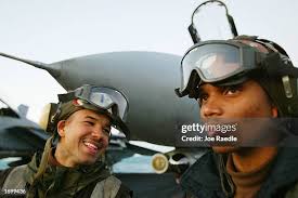 103 photos et images haute résolution de Travis Hawkins