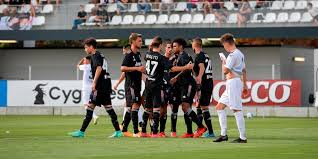Di seguito le informazioni per seguire juventus monza video streaming gratis e diretta live tv. Juventus Cesena 3 1 Allegri Riparte Da De Winter Mckennie E Soule
