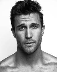 America's most eligible ex bf 💁🏼‍♂️📸: @joris.studio