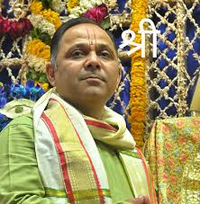 श्री राधावल्लभ लाल दर्शन श्री धाम वृन्दावन मो.9410227321, 7500267276