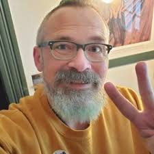 Stream Robert Dorr music