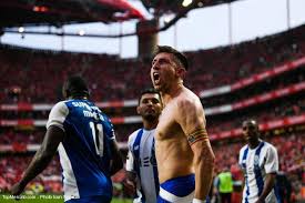 Moteur de recherche de joueurs liste de favoris talents foot national accéder aux données pro. Mercato Porto L Om En Pincerait Aussi Pour Herrera