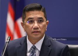 Datuk seri azmin ali and former finance minister and pagan mp lim guan eng as azmin was reporting on the expenses for the. 10 Gombak Residents File Suit Against Azmin Ali For Deceiving Constituents