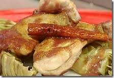 Il cantharellus cibarius (volgarmente gallinaccio, galluccio, gallastruzzo, gaetello, gaitello, galletto, fìnferlo, margherita, gallinella, garitola) è uno dei funghi più conosciuti e apprezzati. Galletto Ubriaco Con Carciofi In Umido