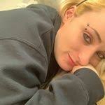 Shawn Stuller's Instagram, Twitter & Facebook