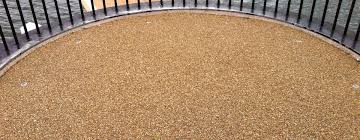 Resin Bound Or Bonded Surfacing What Is The Difference Resin Bound Gravel Outdoor Paving Resin Bond