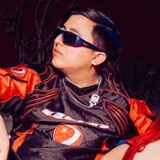 Stream Daddy Yankee & Randy