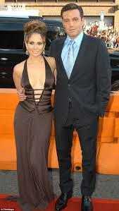 I think jen and i made a mistake in that we fell in love, we were excited and maybe too accessible, affleck said in 2008.i don't think either of us anticipated the degree to which it would take on a world of its own. Jennifer Lopez Reveals She Keeps On The Good Side Of All Her Exes Jennifer Lopez Celebrity Gowns Jenifer Lopez