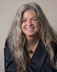 Mae Conroy's Instagram, Twitter & Facebook