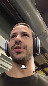 El polémico vínculo entre Delane y el Sensei