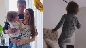 Jak wyglądało ich życie zanim powiększyli rodzinę? Szczsny S Son Shows His Spheres And Suddenly Marina Didn T Expect That