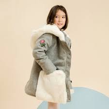 We did not find results for: Manteau Laine Grise Et Fausse Fourrure Fille 2 14 Ans La Faute A Voltaire