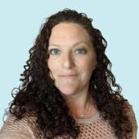 Mandy Bales's Instagram, Twitter & Facebook