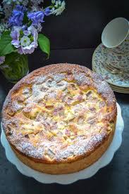 Omas Leckeres Rhabarberkuchen Rezept Mit Ricotta Rezept Rhabarberkuchen Rezept Backrezepte Rhabarberkuchen Mit Streusel