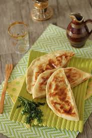 Galettes Ou Crepes Turques Farcies A La Viande Hachee Poivron Aubergine Et Mozzarella Galette Turque Recette Turque Cuisine D Ailleurs