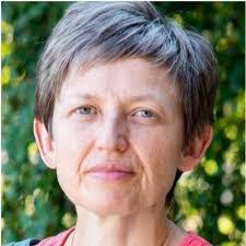 Melanie Bain's Instagram, Twitter & Facebook