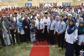 Kolej komuniti yang menawarkan sijil pastry kolej kota bharu kelantan kolej kulinari di sabah kolej komuniti ypj johor bahru kolej komuniti teluk intan kursus kolej komuniti vacancy 2019 kolej komuniti wakaf bharu malaysia kolej komunitit selayang logo vector. Moe Lawatan Rasmi Menteri Pendidikan Ke Kolej Vokasional Juasseh Negeri Sembilan