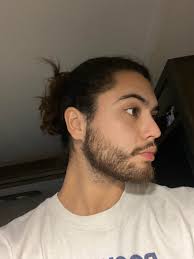 Soll ich lange oder kurze Haare tragen? (Keine aktuellen Bilder mit kurzen  Haaren, also habe ich sie einfach zurückgesteckt) : r/Hair