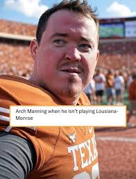 Arch Manning Memes se ponen fuera de control
