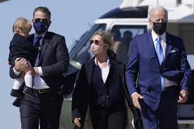 Robert hunter biden (born february 4, 1970) is an american lawyer and painter who is the second son of u.s. Hunter Biden Paintings Pose Ethical Challenge For President