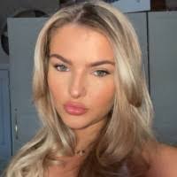 Janice Mcnutt's Instagram, Twitter & Facebook