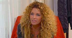 Manuela lopez, parfois désignée seulement sous le prénom manuela, est une actrice et chanteuse française, née le 28 juillet 1972 à valenciennes. Les Mysteres De L Amour Manuela Lopez Va T Elle Rester Sur Tmc Toutelatele