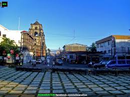 laoag]  sinking bell tower: the beauty