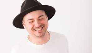 Press and Reviews — Gavin Roach