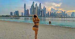 Marie s'infiltre partout, pour mieux révéler la réalité comique qui se cache dans l'actualité ! Why Are The Videos Of Marie Infiltrating Dubai Shocking Archynewsy