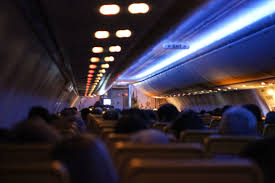 Reprezentanții aeroportului internațional timișoara anunță că, din destinația bucurești este de departe cea mai căutată, în prezent sunt 40 de curse pe săptămână, iar din sezonul de vară vor fi 43 de zboruri. Zborurile TimiÈ™oara BucureÈ™ti Sunt Cele Mai Bine Vandute Curse Interne Din Romania CaÈ›i Pasageri Au CÄƒlÄƒtorit In 2019 Intre Cele OraÈ™e