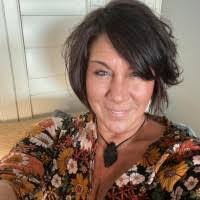 Kristi Schulz's Instagram, Twitter & Facebook