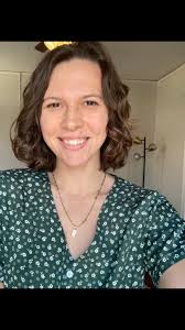 I want a new “Olive Winter” category for all of the neutral-cool leaning  olive undertoned people who look good in olive and cool tones, but just  need rich colors more than anything.