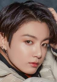v report bts members outsmarted by great acting · v report the boyz's sunwoo says early hello · v report ateez's wooyoung dances for fans. Jungkook Pics On Twitter Jeon Jungkook Foto Jungkook Bts Jungkook